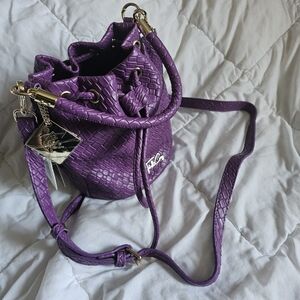 Tote&Carry purple drawstring bucket bag